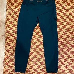 Arc'teryx Oriel Legging (Deep Green)